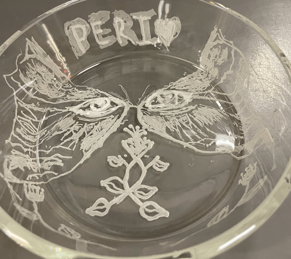 An alternate perspective of the plate